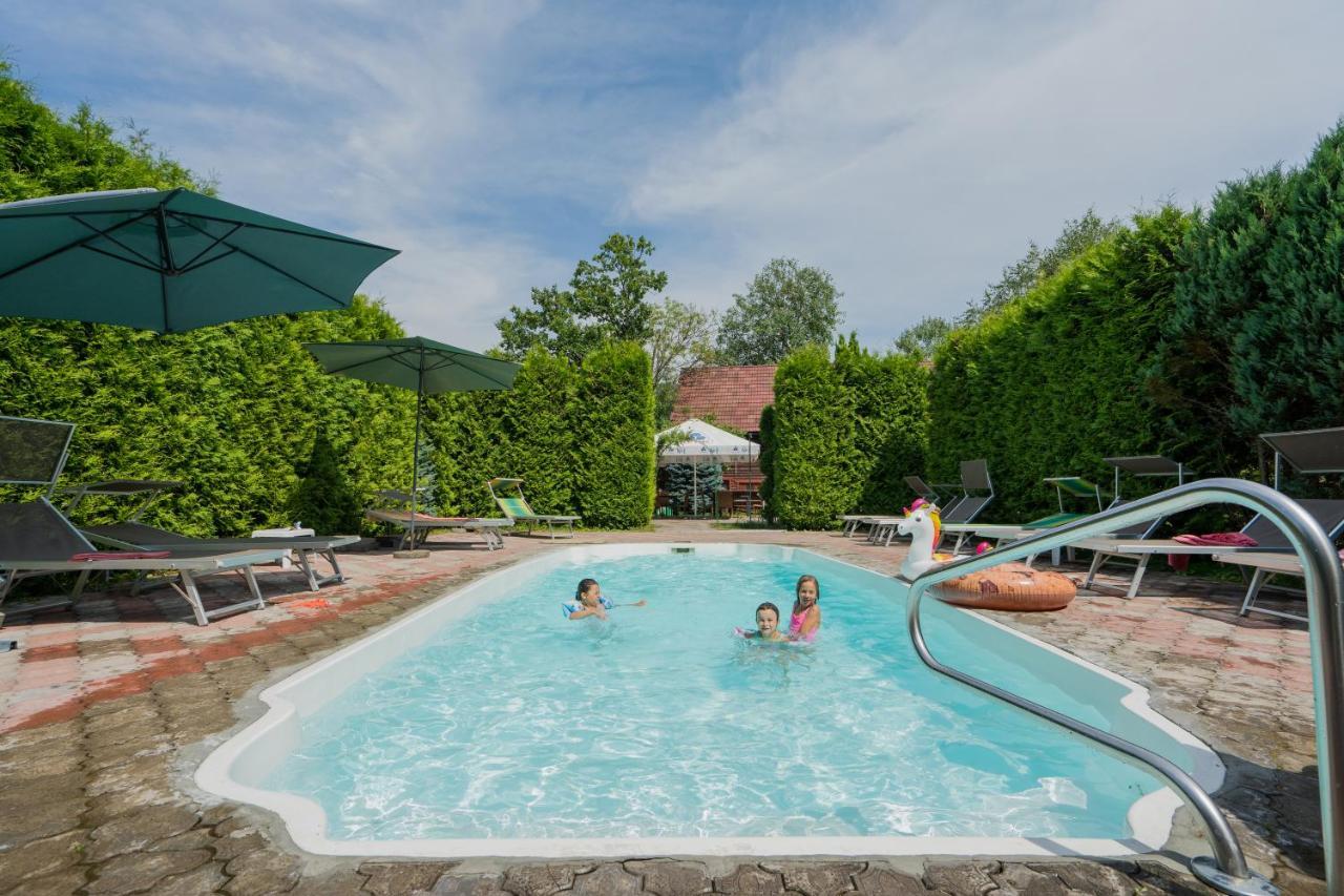 Villa Garden Hotel Solochyn Eksteriør billede